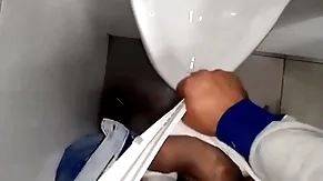 Cumming in pee in the lead esplanade