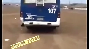 Espiando al chófer