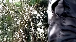 Mi tío prueba mi verga y la de un amigo