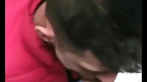 I eat cum and blowjob în public toilet