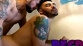 Desvirgando el culo twink de compañero de estudio - tragalibros se convierte en tragaleche - alumno necesita un descanso  - le dan polla a dweeb latino  - con alex barcelona