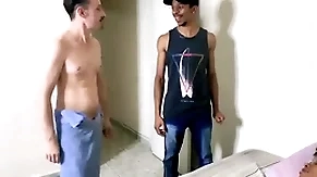 Flagrou o namorado fudendo com chunky marcos (completo no red)