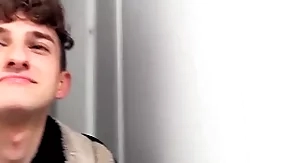 Slim dude doesn't need influentially to get convinved to get fucked by a horny guy he just met - bigstr