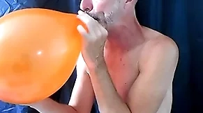 Balloon play with lickerish blissful dilf richard lennox