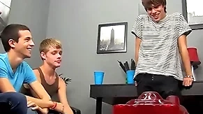 Twinks timo garrett and robbie anthony fuck hardcore in orgy