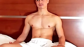 Soccer player stark naked !