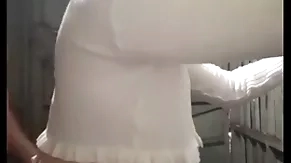 Pagando serviço com boquete e cuzinho