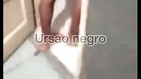 Abordei o vendedor de bananada na central do brasil e consegui levar ele pro motelzinho ali perto completo no red