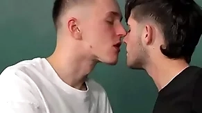Hung and skinny tim gottfrid seduces twink malachi cooper