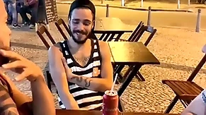 Eu e o meu amigo lembrando da piroca do guilhermedott  fez a gente sentar de novo