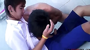 Asian twinks breed in three be beneficial to cumshots after pissing
